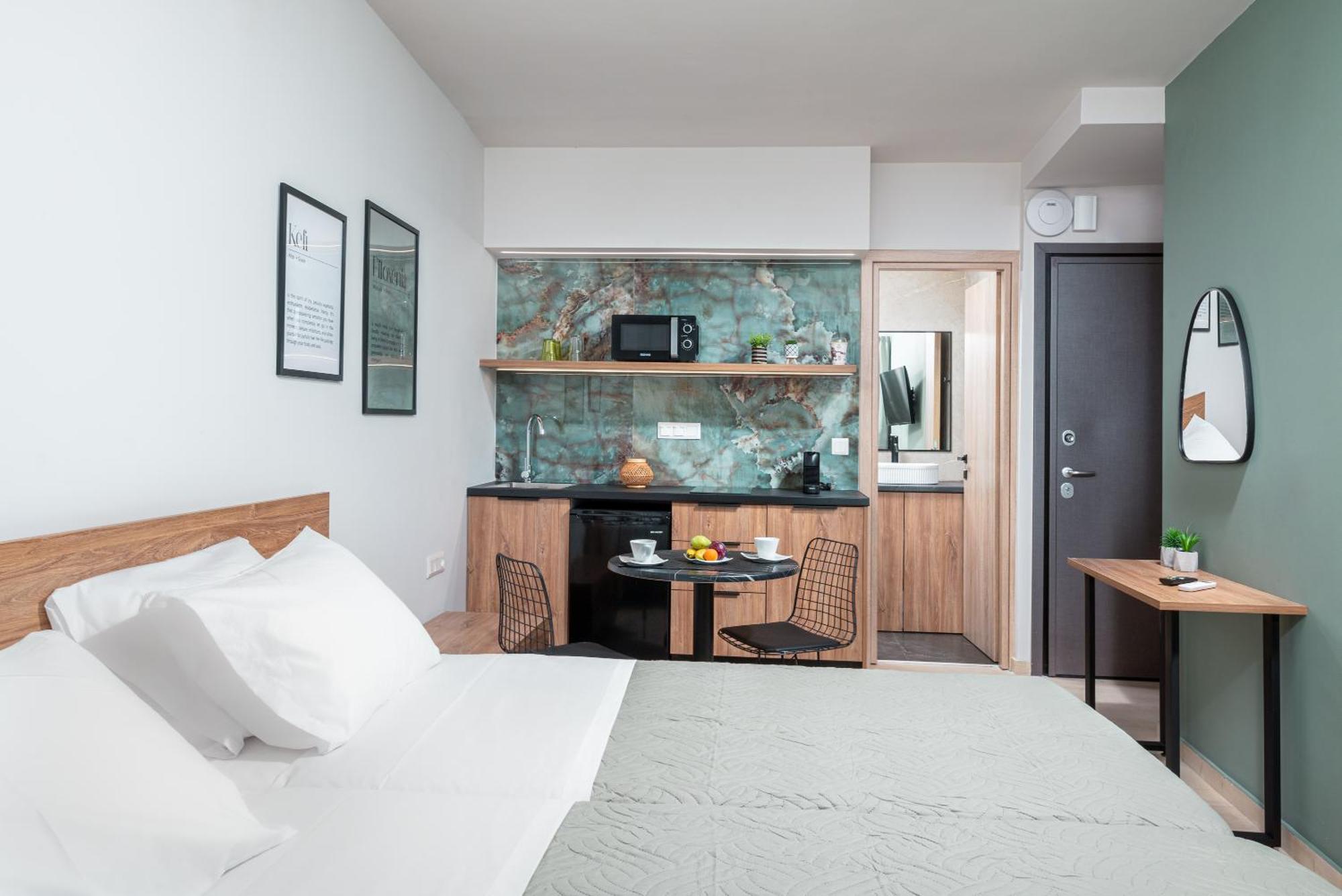 הרסוניסוס Makas Suites מראה חיצוני תמונה