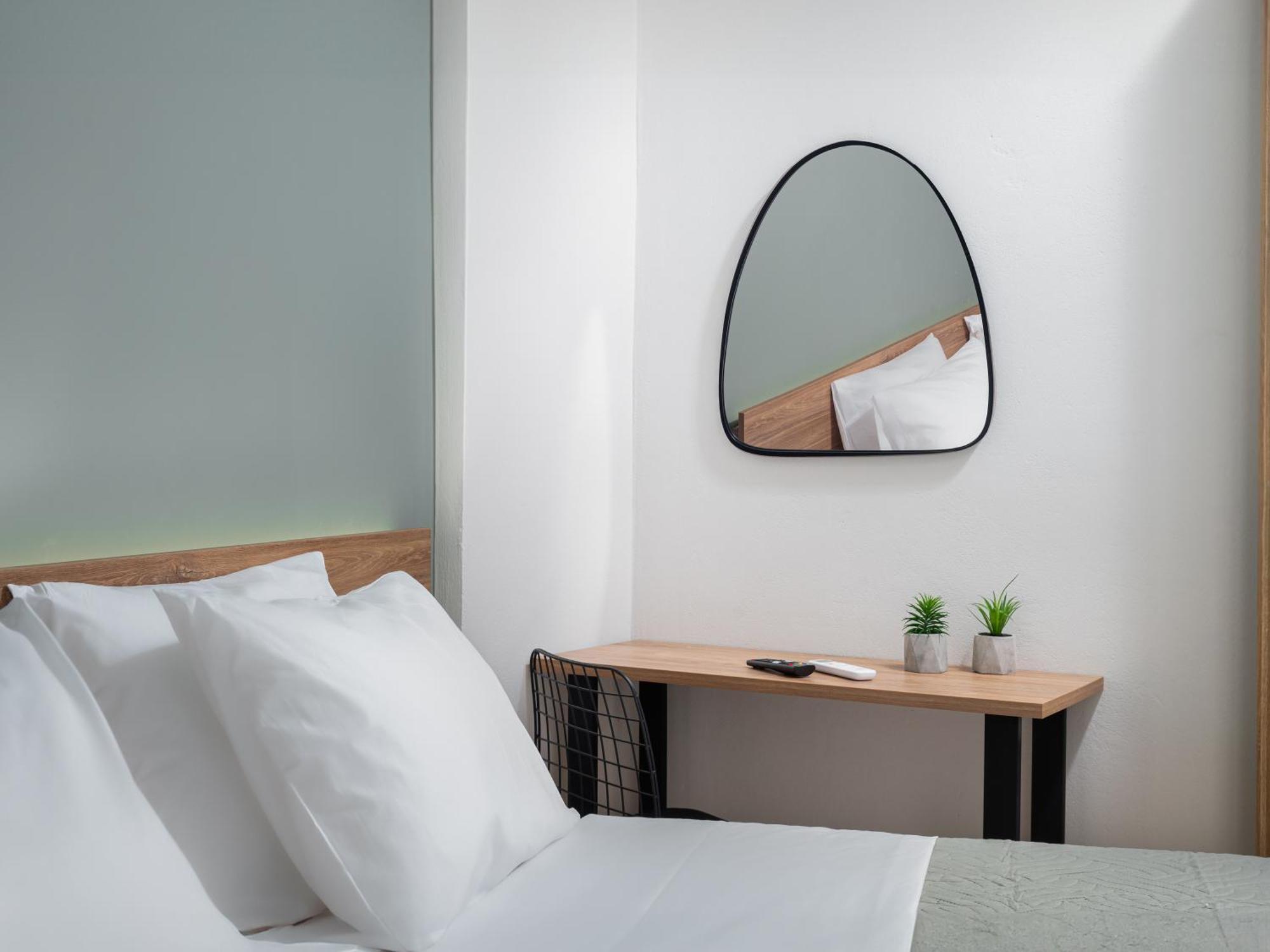 הרסוניסוס Makas Suites מראה חיצוני תמונה