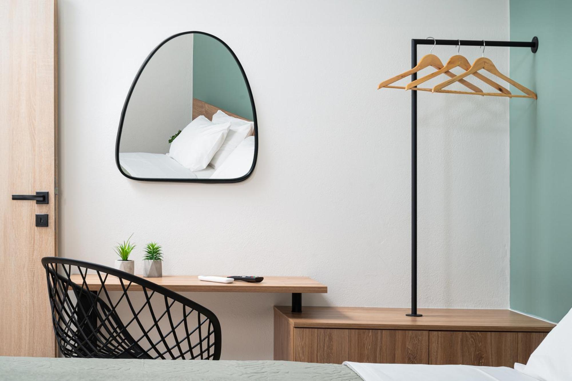 הרסוניסוס Makas Suites מראה חיצוני תמונה
