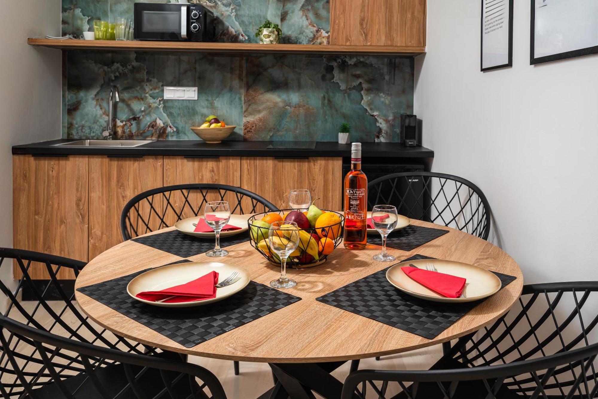 הרסוניסוס Makas Suites מראה חיצוני תמונה