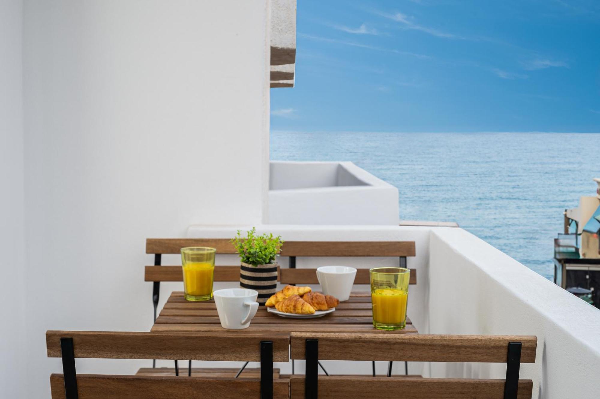 הרסוניסוס Makas Suites מראה חיצוני תמונה